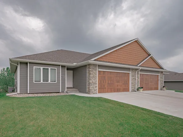 4236 Fremar Dr, Sioux City, IA 51104