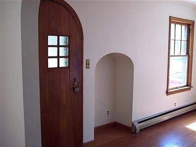 4th image of 1226 W 18th St