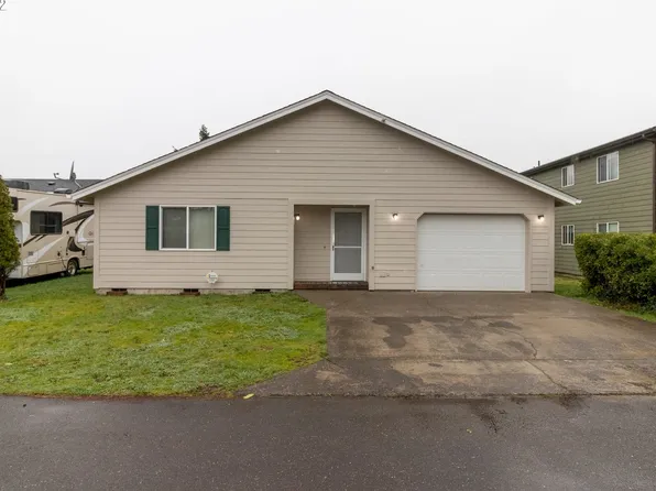1050 Maple St, Florence, OR 97439