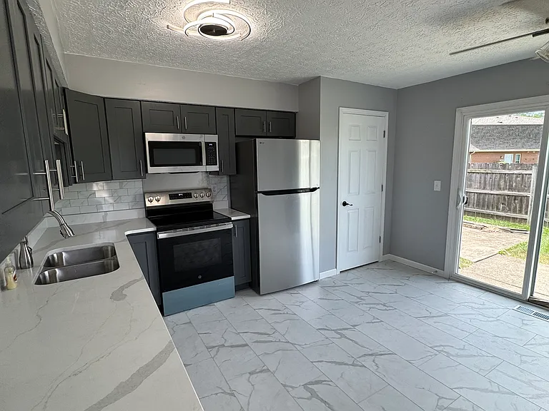 3837 Millstone Rd #3837 — Photo 31