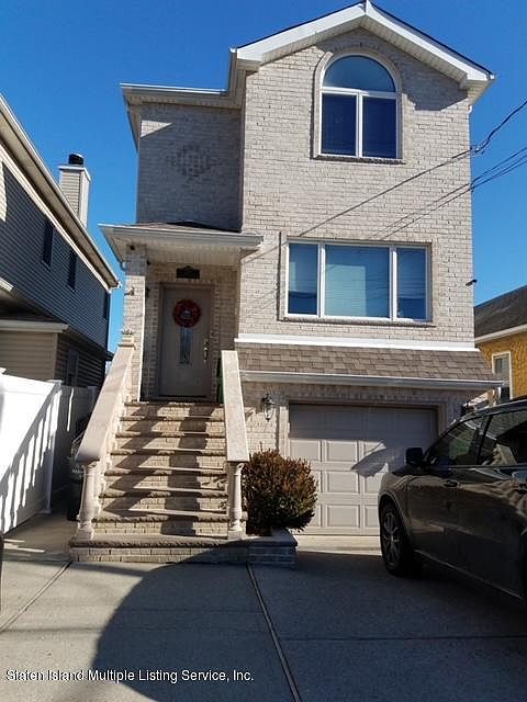 1st image of 437 Manhattan St