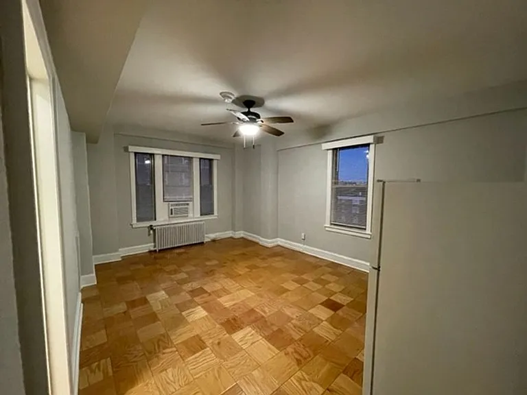 1916 R Street — Photo 3