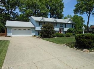 34342 Harris Dr, North Ridgeville, OH 44039