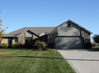 6181 E Old Trail Rd, Columbia City, IN 46725