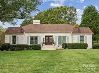 7134 Park Rd, Charlotte, NC 28210