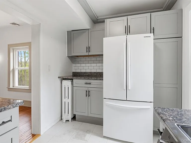 65 Furnace Dock Rd #2F — Photo 12