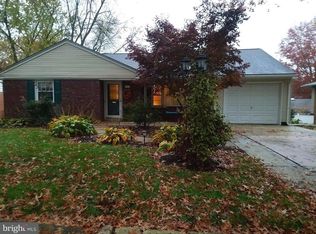 4 Round Hill Rd, Camp Hill, PA 17011