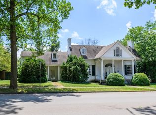 200 Morgan St, Versailles, KY 40383