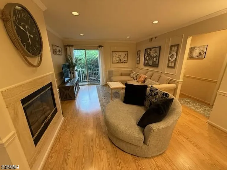 1 Brookside Ln — Photo 5