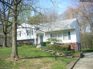 3876 Leewood Rd, Stow, OH 44224