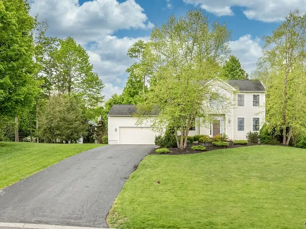 4728 Rushmore Dr, Syracuse, NY 13215