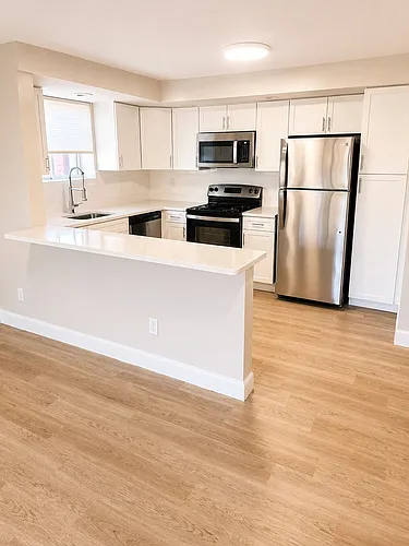 7 Stonehill Dr #4 Photo 1