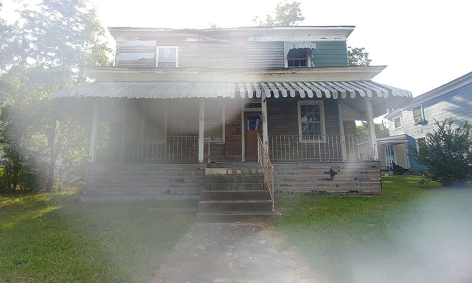 1st image of 611 Washington St