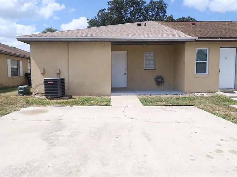 1513 Sophie Blvd — Photo 1
