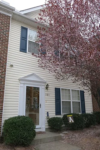 121 Watertree Ln Photo 1