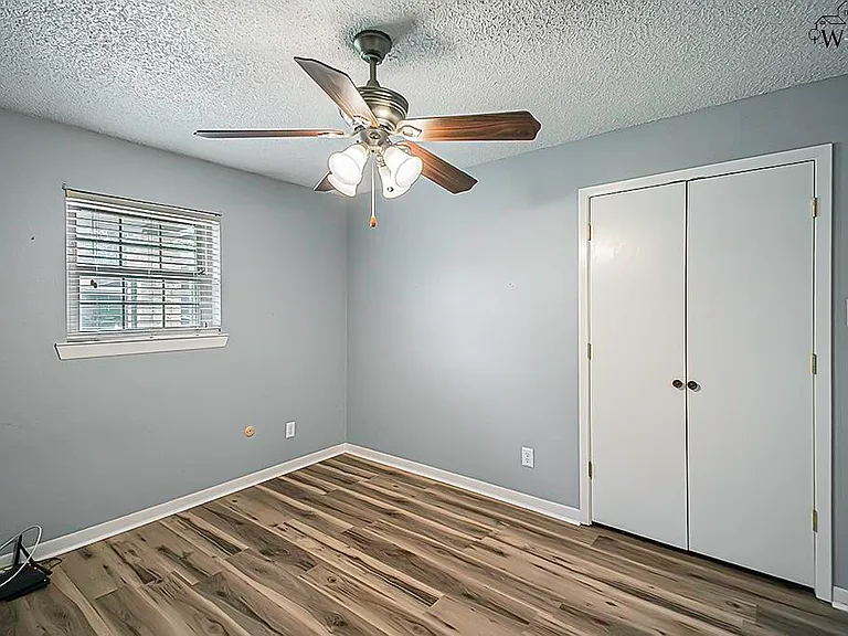 2905 S Bandera Dr — Photo 16