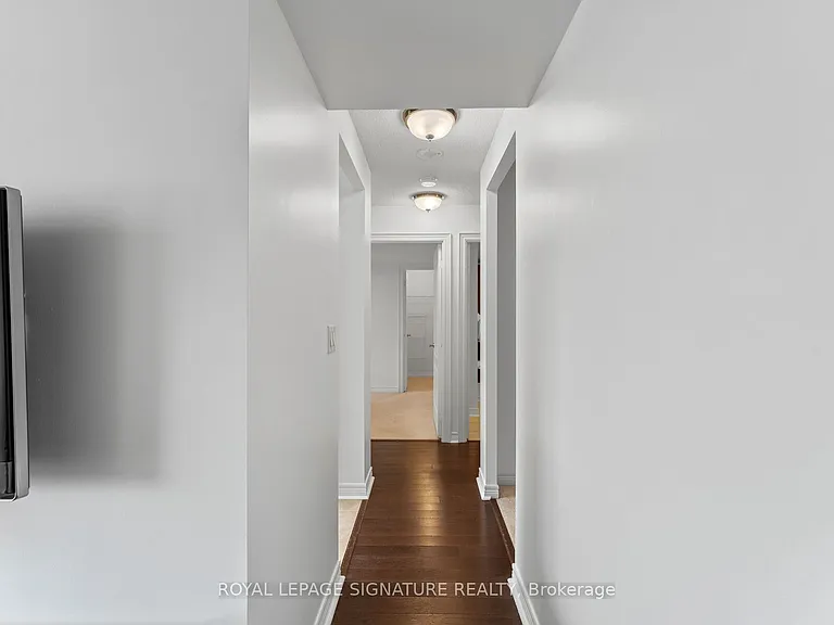 212 Eglinton Ave E #1411 — Photo 13