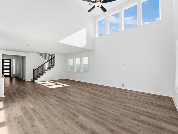 5th image of 1905 Montella Way