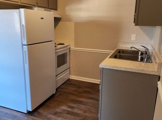 5695 Hickory Knoll Dr #3, Winston Salem, NC 27106