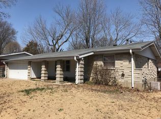 1319 Claudine Dr, Saint Louis, MO 63138