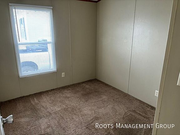 4th image of 700 E 6th St Lot 99