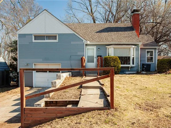 9616 E 26th St S, Independence, MO 64052