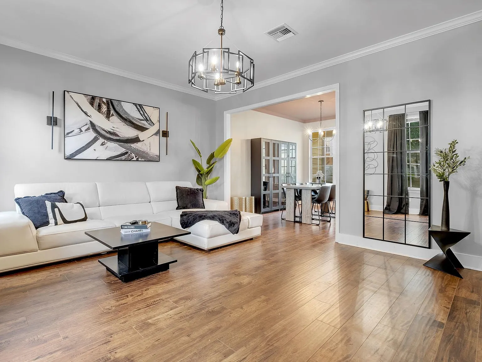 2 bed, 2.5 bath, 1324 sqft, $2,500 — Photo 4
