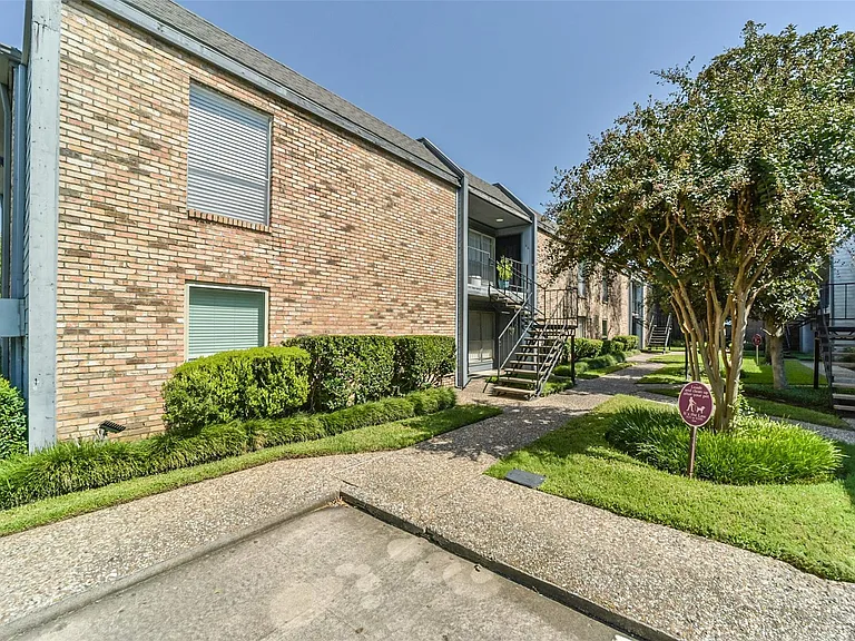 6202 Skyline Dr #44 — Photo 25