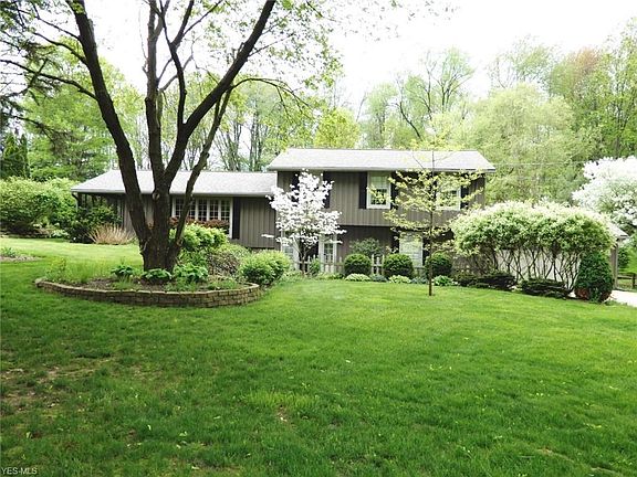 2nd image of 2745 Highline Dr