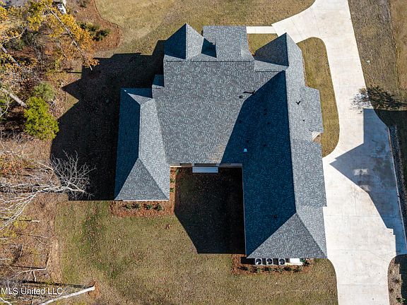 4th image of 103 Silverleaf Dr