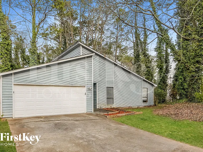 446 Ridgetop Dr NW — Photo 3