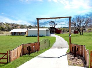 800 Quarter Horse Cir, Kingsland, TX 78639