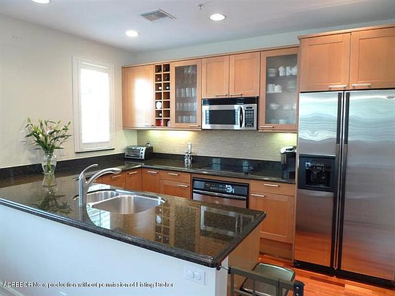 5th image of 356 N Bromeliad #356