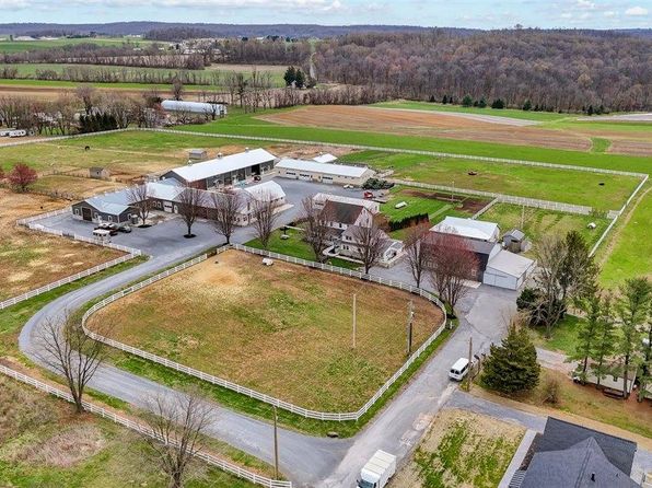 663 Kennedy St, Honey Brook, PA 19344