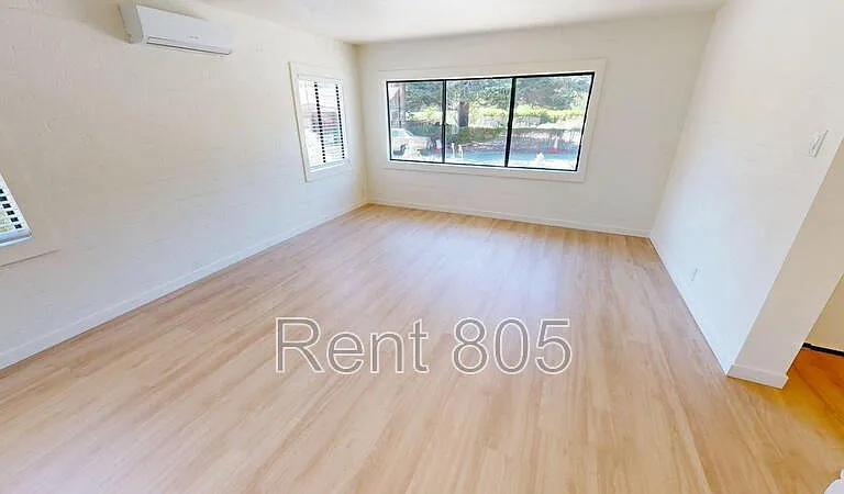 8236 Edison Dr — Photo 5