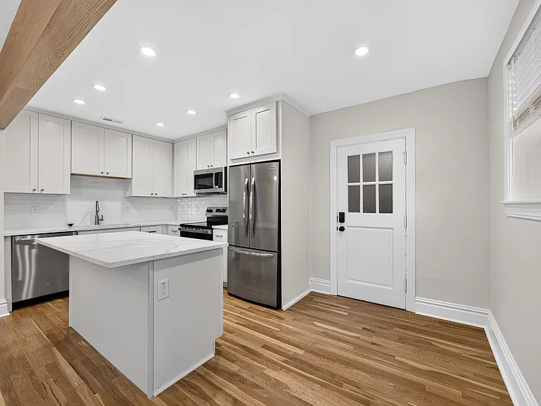 7519 Oxford Dr #2B — Photo 8