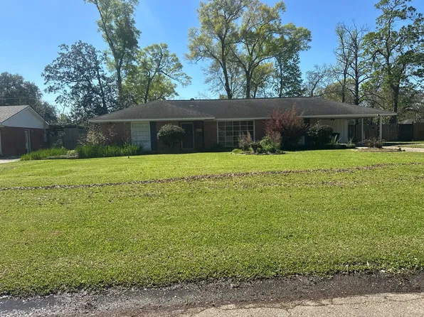 9534 S Riveroaks Dr, Baton Rouge, LA 70815