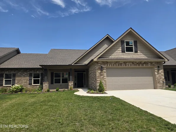 1323 Kenzi Rose Ln, Knoxville, TN 37918