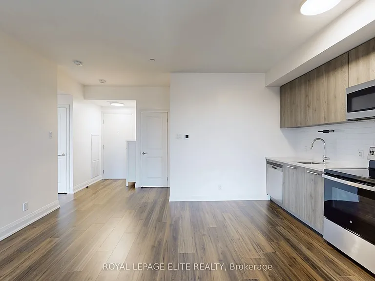 101 Cathedral High St S #313 — Photo 15