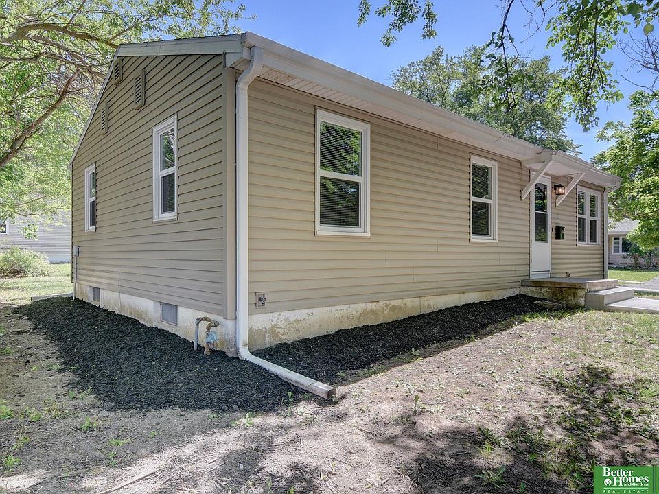 6119 Camden Ave, Omaha, NE 68104 | Zillow
