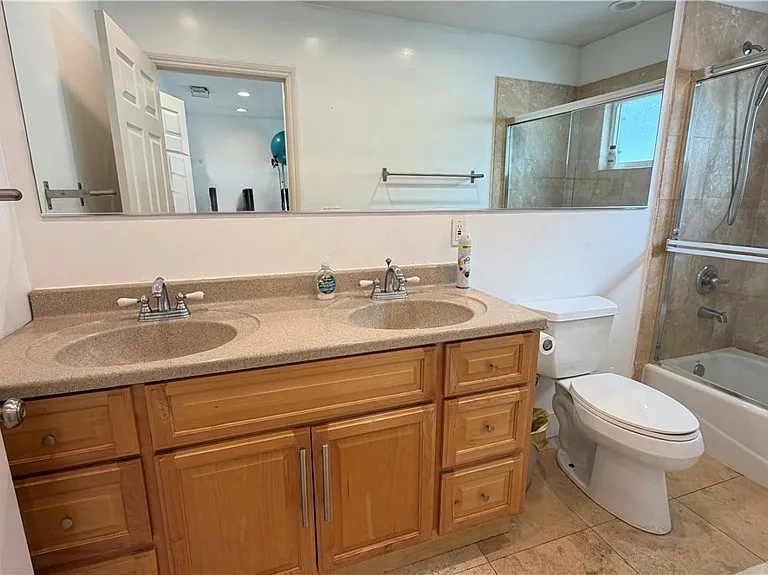 5855 Shirley Ave — Photo 16