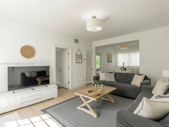 241 28th St #1, Miami Beach, FL 33140