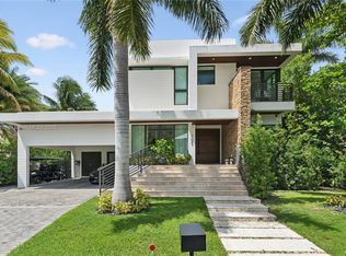 762 Fernwood Rd, Key Biscayne, FL 33149