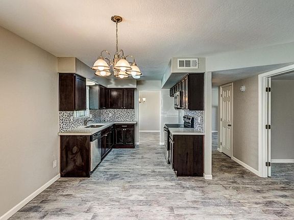 4th image of 7539 W College Dr