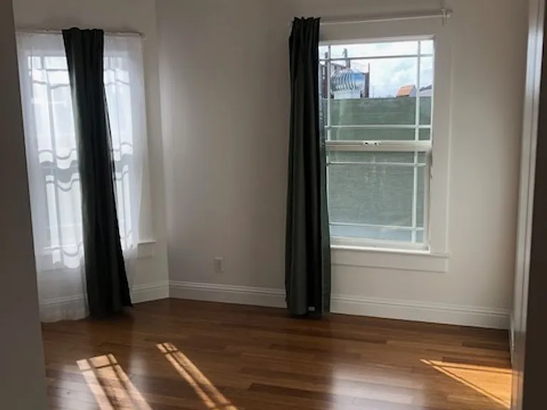 937 International Blvd — Photo 30