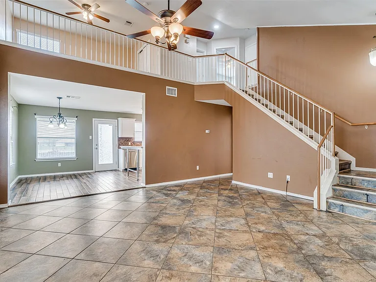 13620 Lyndon B Johnson St — Photo 5
