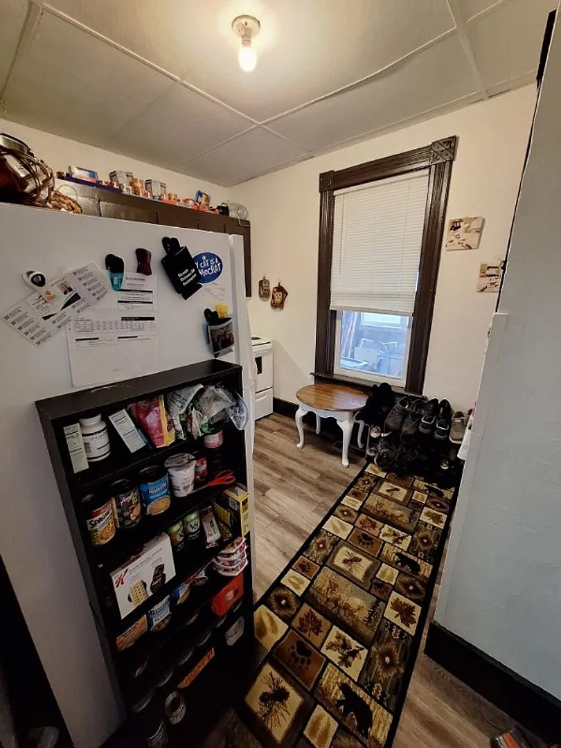 Cute 1 Bedroom 1 Bath Apartment On The North Side — Photo 1