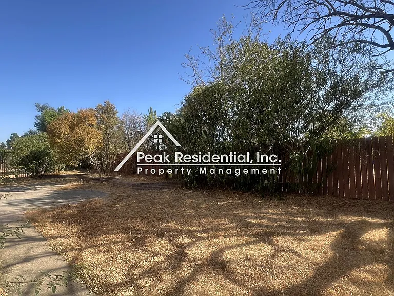 8101 Morgan Hill Way — Photo 26