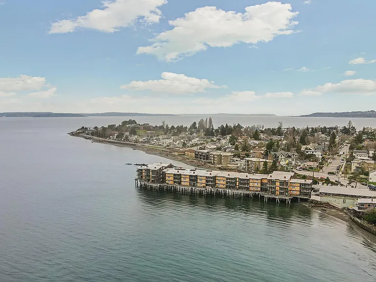 4004 Beach Dr SW #101 — Photo 15