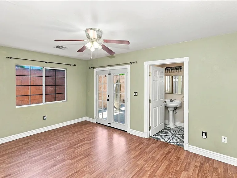 6059 Essex St — Photo 16